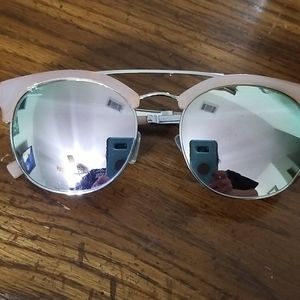 Banana Republic catlin sunglasses